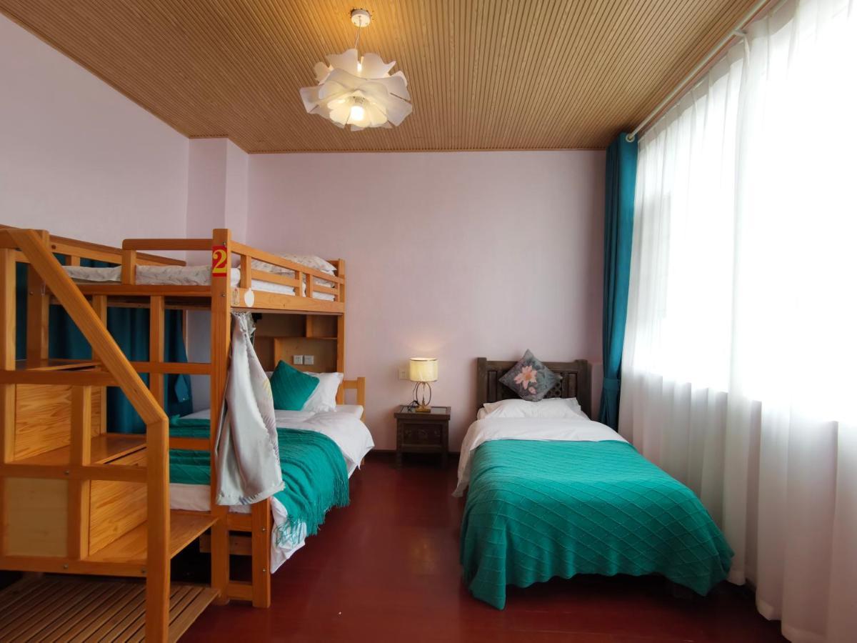 Mama Naxi Guesthouse ليجيانغ المظهر الخارجي الصورة